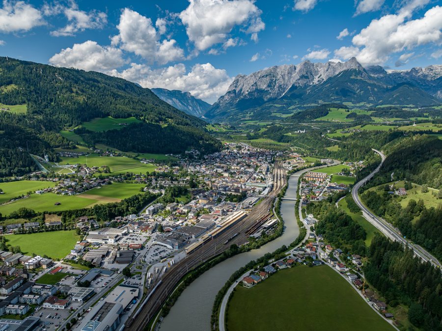 File:Austria bischofshofen aerial view.jpg