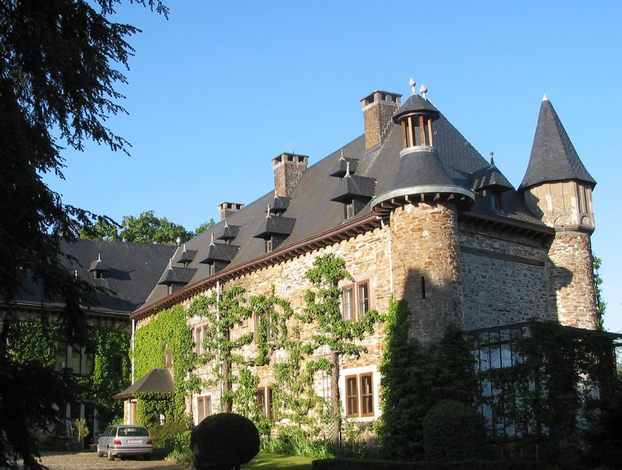 File:Bra (Lierneux) JPG02.jpg