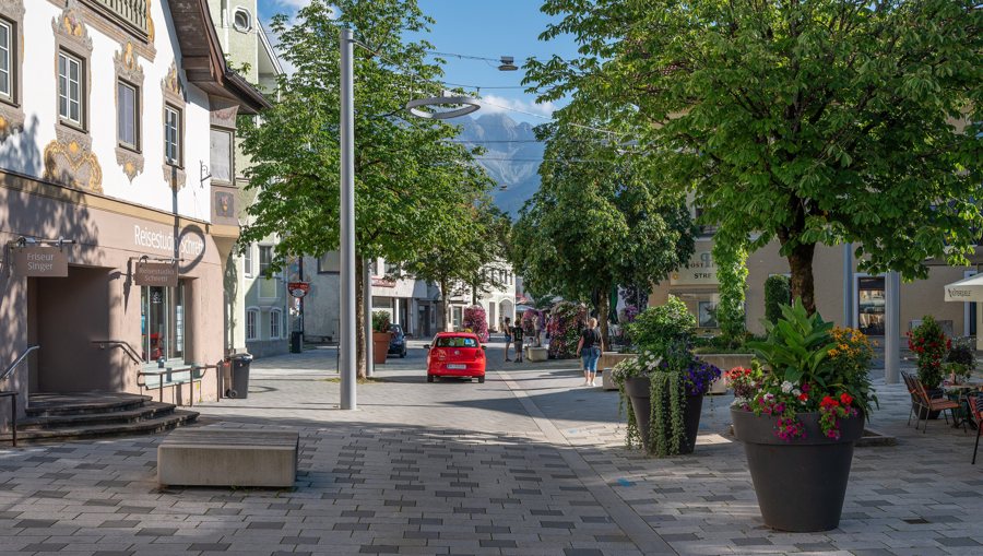 File:Reutte-Untermarkt-Begegnungszone-2024.jpg